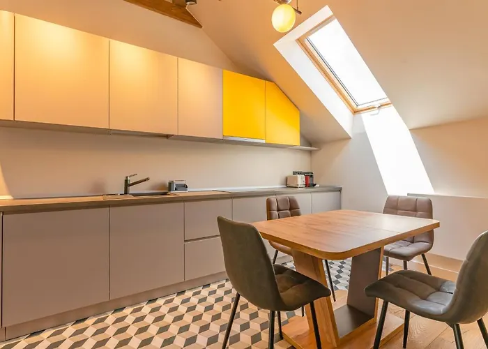 Apartment Premium Postavarului